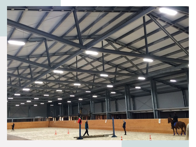 Строительство конных манежей от 617 руб в Гатчина