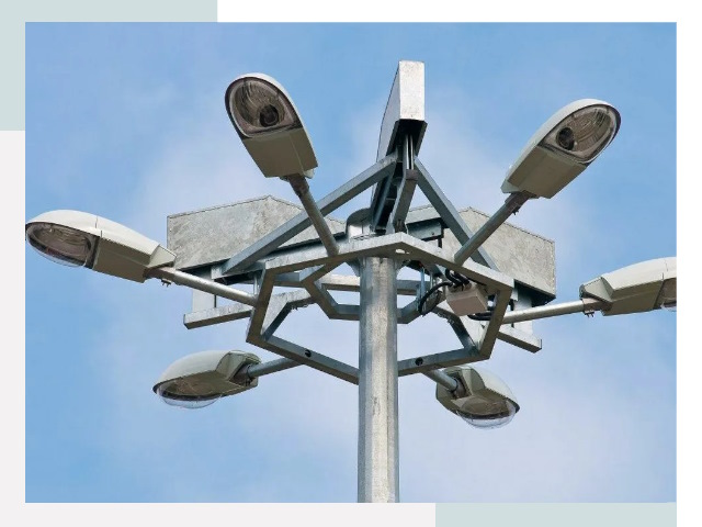 Монтаж осветительных мачт в Гатчине