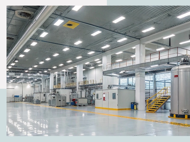 Освещение ангаров в Гатчине от 617 руб. - Эффективные решения