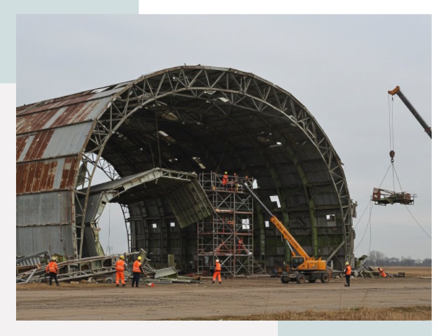 Демонтаж ангаров в Гатчине