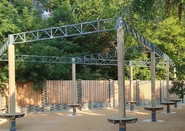 Терраса из металлоконструкций под ключ, проектирование, изготовление и монтаж от СтальСтрой-Гтч